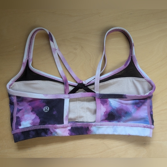 2/35$ LULULEMON sport Bra Size 6 Tie Dye Pink Purple White - Picture 5 of 9